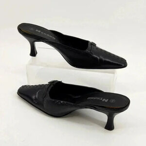 NYGARD COLLECTION  LEATHER SLIP ON